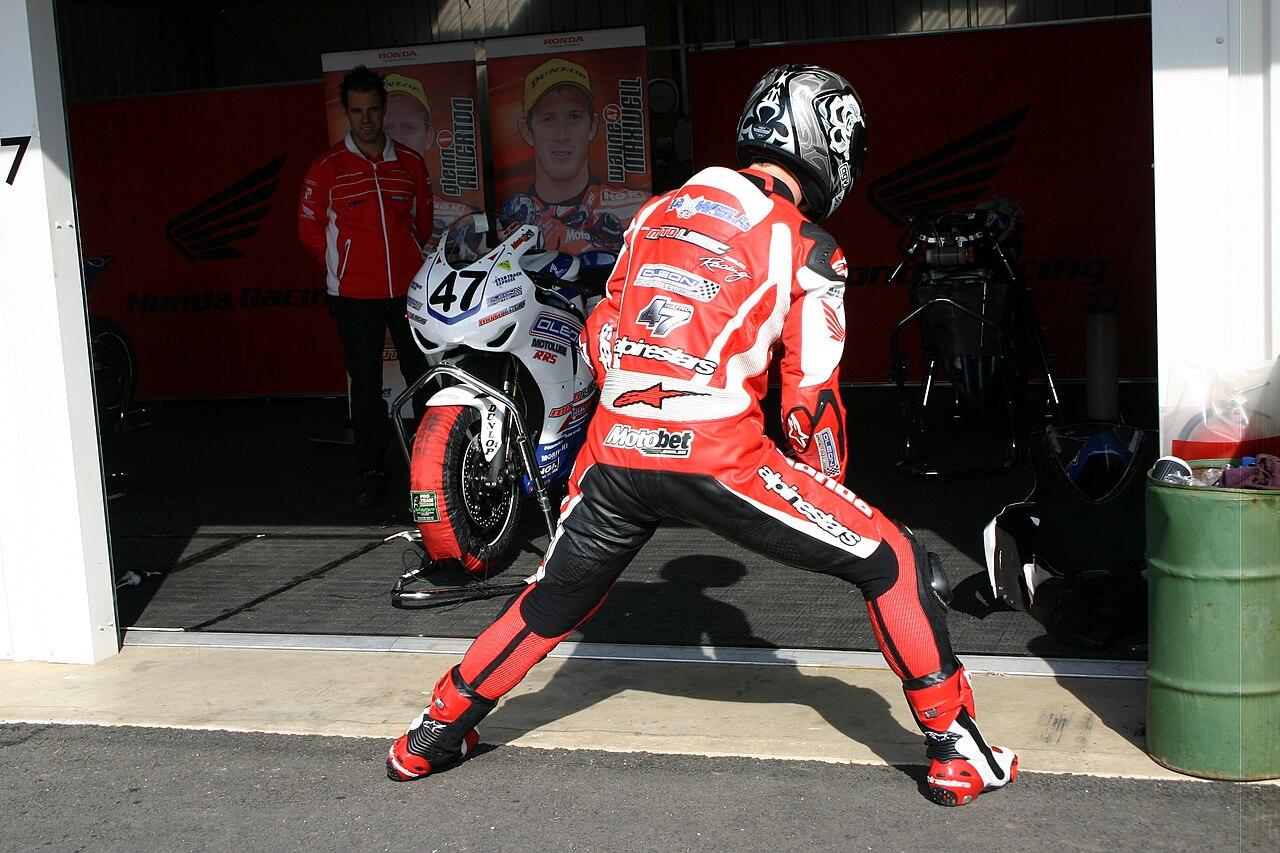 MotoGP战术板:一图看懂关键对位(数据科技视角)